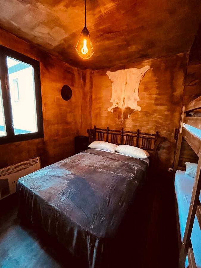 Апартаменты Old West House Pantano De San Juan Сан-Мартин-де-Вальдейглесьяс Экстерьер фото