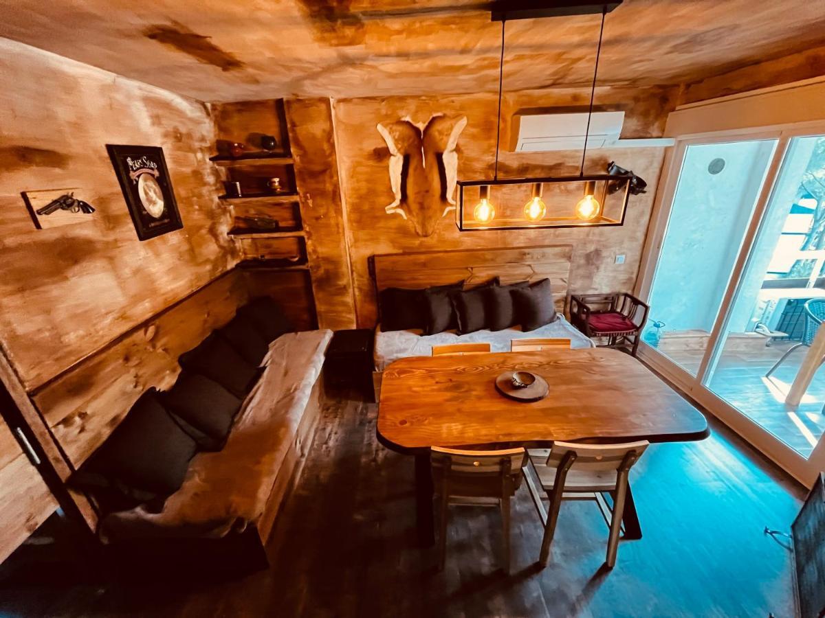 Апартаменты Old West House Pantano De San Juan Сан-Мартин-де-Вальдейглесьяс Экстерьер фото
